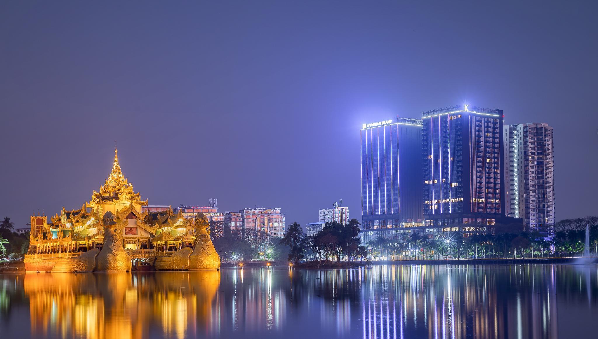 Wyndham Grand Yangon Hotel Ngoại thất bức ảnh