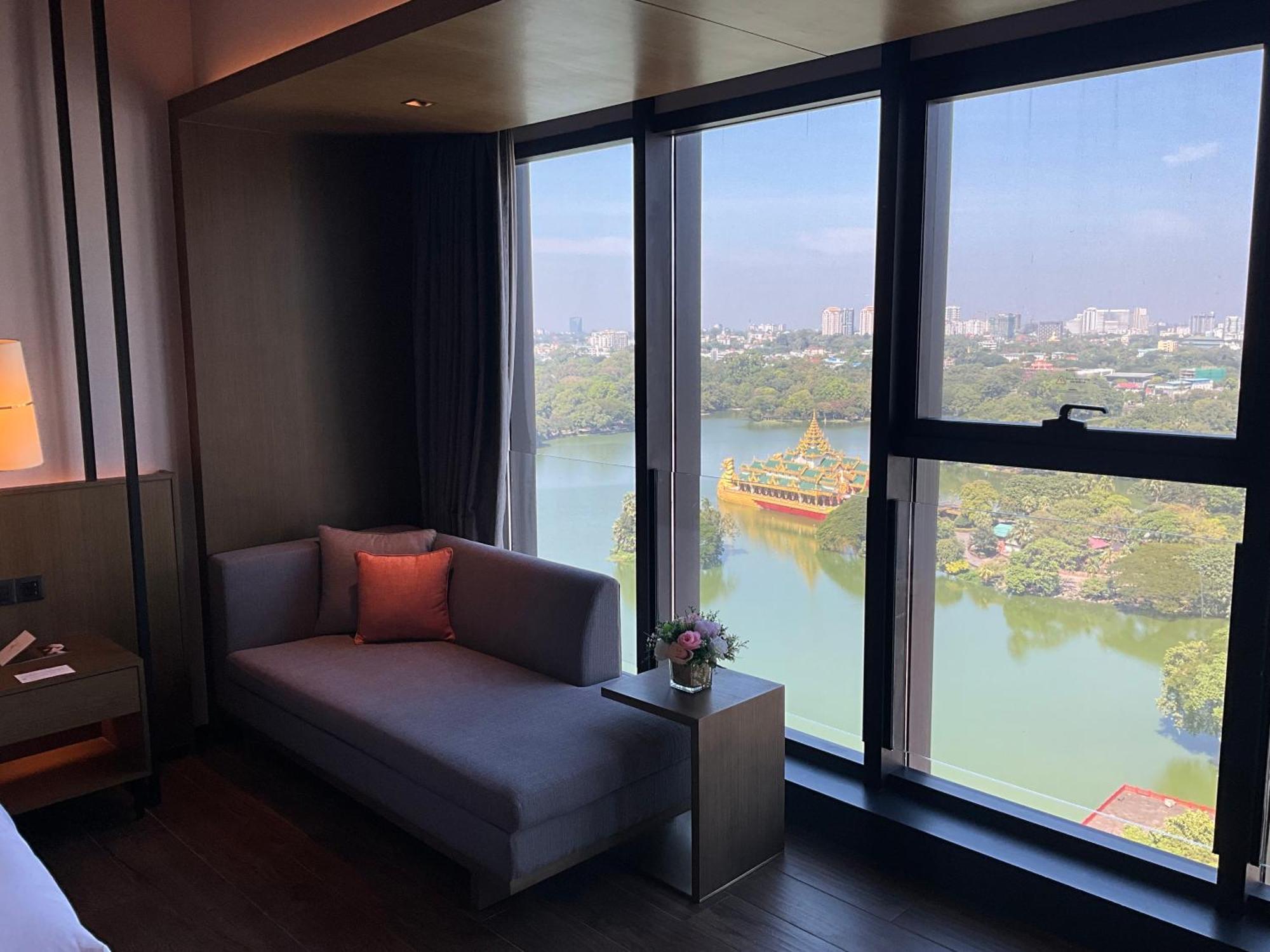 Wyndham Grand Yangon Hotel Ngoại thất bức ảnh